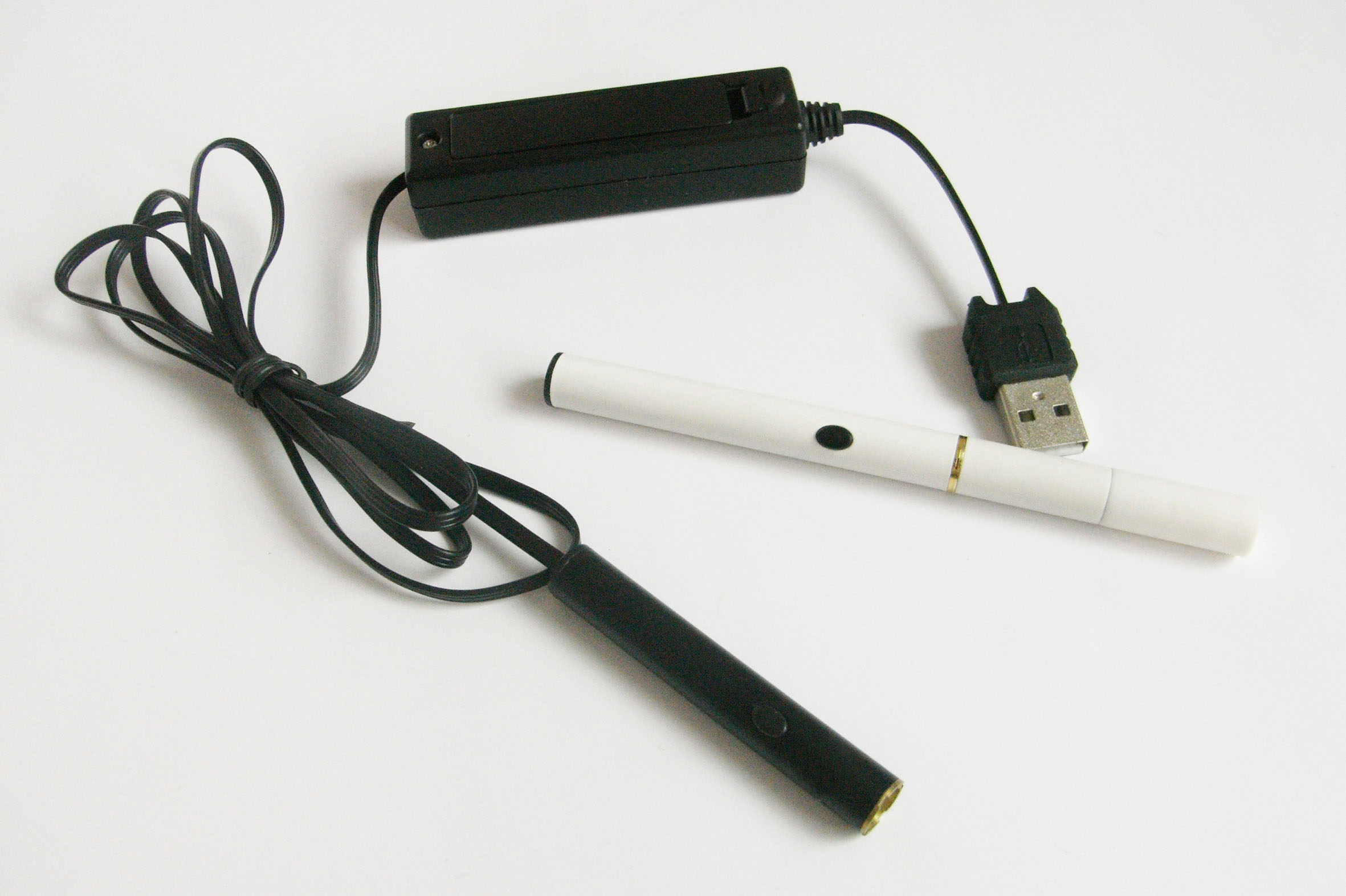 joye_510_electronic_cigarette_usb_passthrough.jpg joye_510_electronic_cigarette_usb_passthrough.jpg